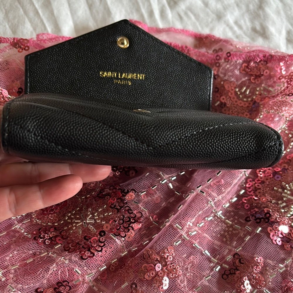 Black Quilted Leather Wallet - Picture 4 of 5
